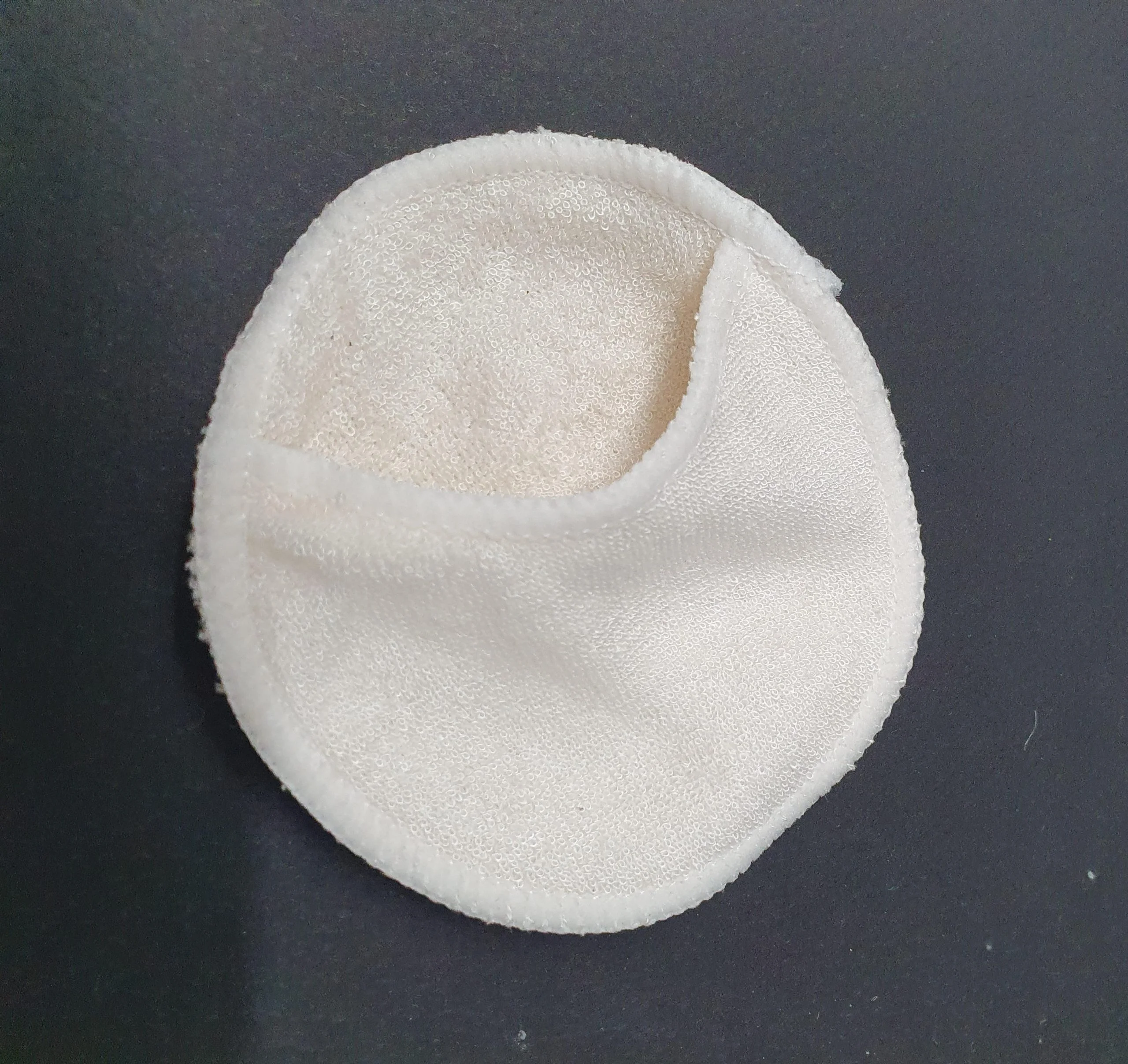 DISQUE DEMAQUILLANT REUTILISABLE